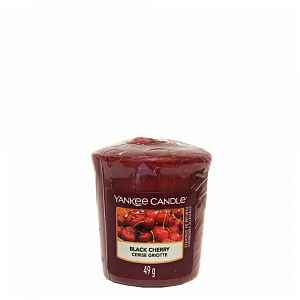 Yankee Candle Aromatická votivní svíčka Zralé třešně (Black Cherry)  49 g