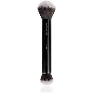 Brushworks Double Ended malý štětec pro nanášení tekutých, krémových a pudrových produktů typ NO. 6 1 ks