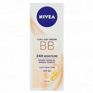 NIVEA BB Hydratační krém 5v1 Světlá pleť