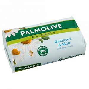 Palmolive Naturals Balanced & mild tuhé mýdlo s výtažkem z heřmánku a vitaminem E  90 g