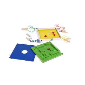 BS Toys Dřevěný labyrint – koordinační hra
