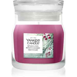 Yankee Candle Sparkling Winterberry vonná svíčka Signature 110 g