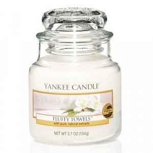 Yankee Candle Aromatická svíčka Classic malá Fluffy Towels  104 g