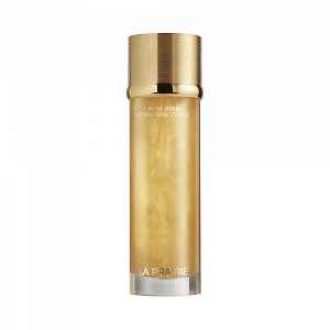 La Prairie Pure Gold Revitalising Essence zklidňující esence, stvořená pro harmonizaci pleti při hormonálních změnách  130 ml