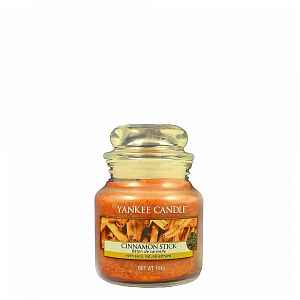 YANKEE CANDLE Cinnamon Stick Classic malý 104 g