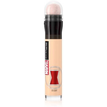 Maybelline x Marvel Instant Anti Age Eraser tekutý korektor s houbičkovým aplikátorem odstín 01 Light 6,8 ml