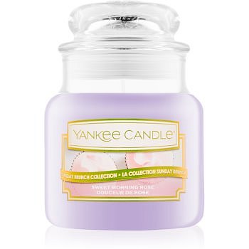 Yankee Candle Sweet Morning Rose vonná svíčka Classic malá 104 g