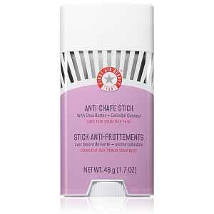 First Aid Beauty Anti-Chafe Stick zklidňující balzám proti svědění a tření v oblasti třísel 48 g