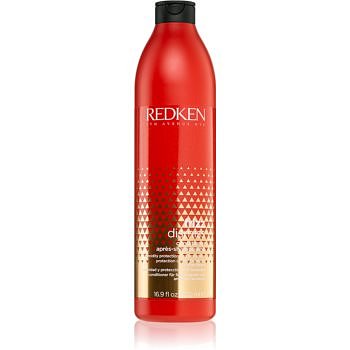 Redken Frizz Dismiss uhlazující kondicionér pro nepoddajné a krepatějící se vlasy 500 ml