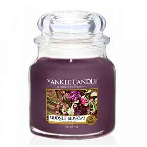 Yankee Candle Moonlit Blossoms vonná svíčka Classic střední 411 g