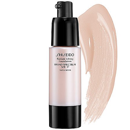 Shiseido Radiant Lifting Foundation, rozjasňující make-up I20 Natural Light Ivory