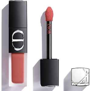 DIOR Rouge Dior On Stage Ink Blur Matte Neobtiskující se tekutá rtěnka – Vyhlazující matný finiš odstín 217 Dare In Coral 6 ml