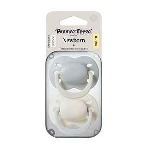 Tommee Tippee Silikonový dudlík Newborn Girl 0-2m 2 ks více barevných variant