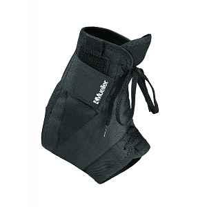 Mueller Soft Ankle Brace w/Straps, ortéza na kotník, černá M