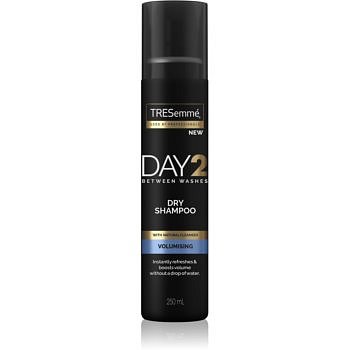 TRESemmé Day 2 Volumising osvěžující suchý šampon pro objem 250 ml