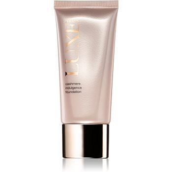 Avon Luxe Makeup lehký make-up s rozjasňujícím účinkem pro matný vzhled odstín Beige Linen 30 ml