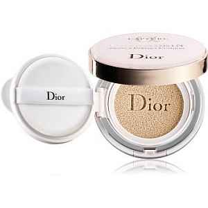 Dior Dreamskin Moist & Perfect Cushion Hydratační make-up v houbičce SPF 50 odstín 010 2x15 g